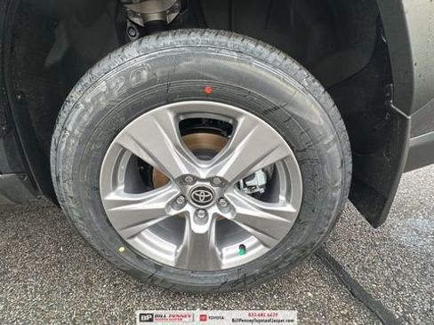 New 2025 Toyota RAV4 XLE image 19