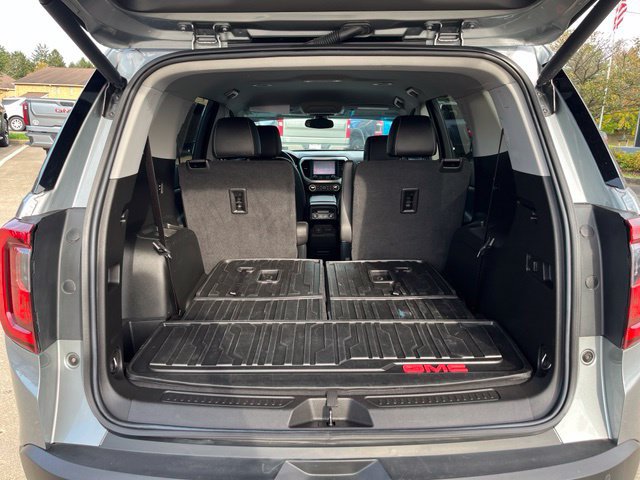 Certified 2023 GMC Acadia SLT w/ Elevation Edition AWD/4WD image 7