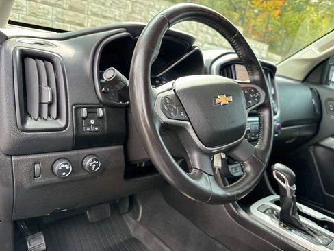 Used 2022 Chevrolet Colorado ZR2 image 16