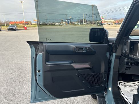 Used 2023 Ford Bronco Outer Banks w/ Sasquatch Package image 19