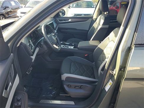 Certified 2025 Volkswagen Atlas Peak Edition SE image 20