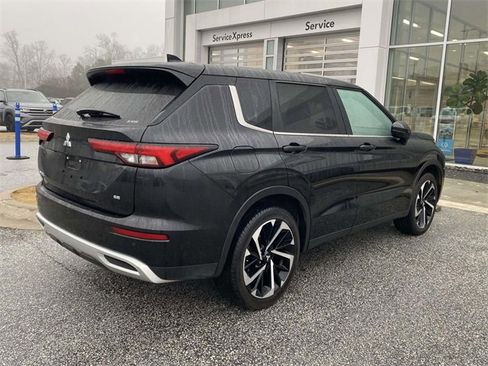 Used 2024 Mitsubishi Outlander SE image 7