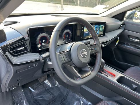 New 2026 Nissan Kicks SR FWD image 21