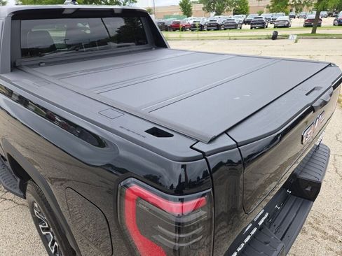 New 2026 GMC Sierra EV Elevation image 18