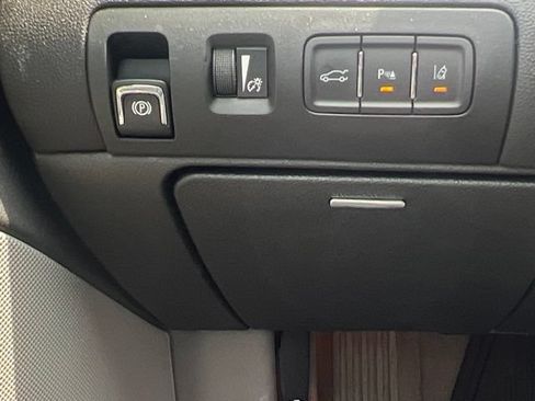 Used 2014 Chevrolet Impala LT w/ Premium Seating Package FWD image 6