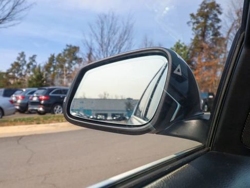 Used 2018 BMW 330i xDrive Sedan w/ Convenience Package image 58