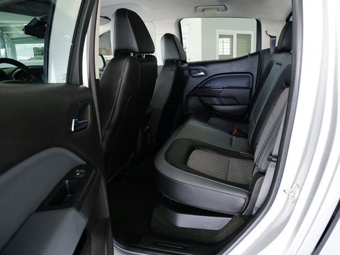 Used 2017 Chevrolet Colorado Z71 image 13