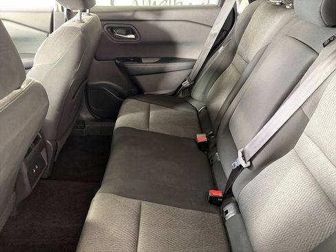 Used 2025 Nissan Rogue SV FWD image 22