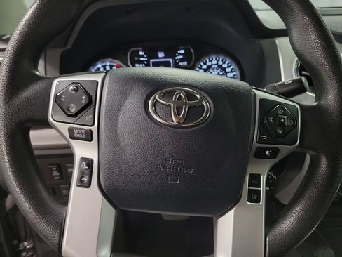 Used 2020 Toyota Tundra SR5 w/ SR5 Convenience Package AWD/4WD image 18