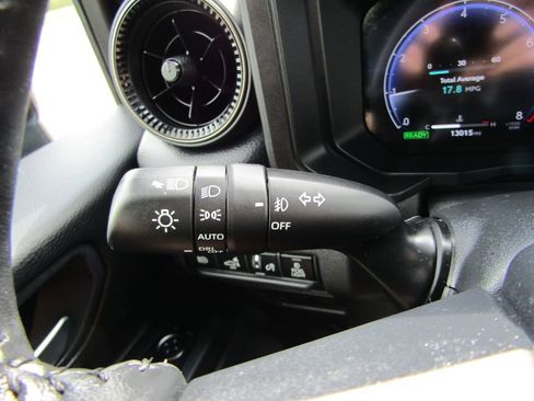 Used 2025 Toyota Land Cruiser w/ Premium Package AWD/4WD image 29