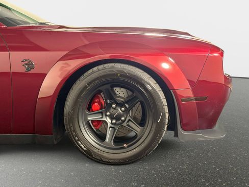 Used 2018 Dodge Challenger SRT Hellcat RWD image 21