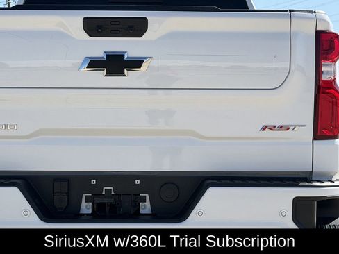 Used 2025 Chevrolet Silverado 1500 RST w/ Convenience Package II RWD image 9