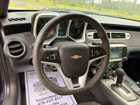 Used 2013 Chevrolet Camaro ZL1 RWD image 15