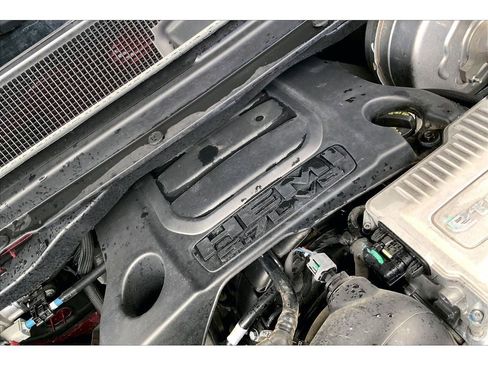 Used 2023 RAM 1500 Laramie AWD/4WD image 32