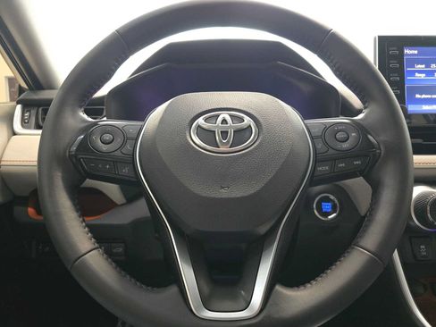 Used 2019 Toyota RAV4 Adventure w/ Cold Weather Package AWD/4WD image 11
