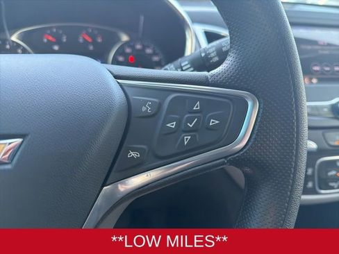 Used 2022 Chevrolet Equinox LS w/ LS Convenience Package image 13