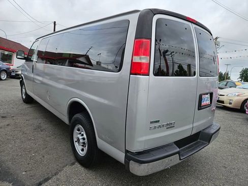 Used 2011 GMC Savana 3500 LS image 5