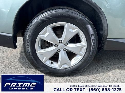 Used 2014 Subaru Forester 2.5i AWD/4WD image 23