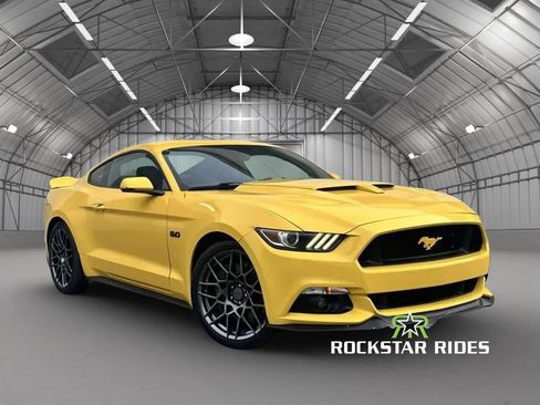 Used 2015 Ford Mustang GT Premium w/ GT Performance Package RWD image 3