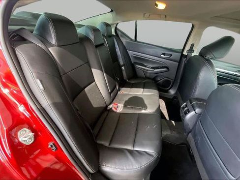 Certified 2024 Nissan Altima 2.5 SL FWD image 21