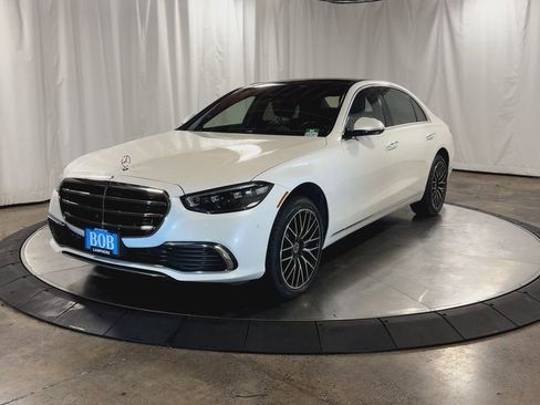 Used 2022 Mercedes-Benz S 580 4MATIC Sedan image 4