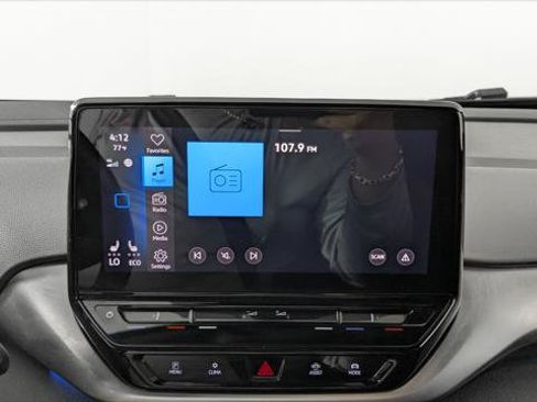 Used 2021 Volkswagen ID.4 Pro RWD image 32