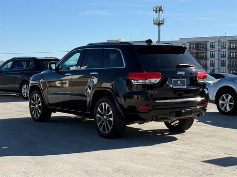 Used 2018 Jeep Grand Cherokee Overland image 8