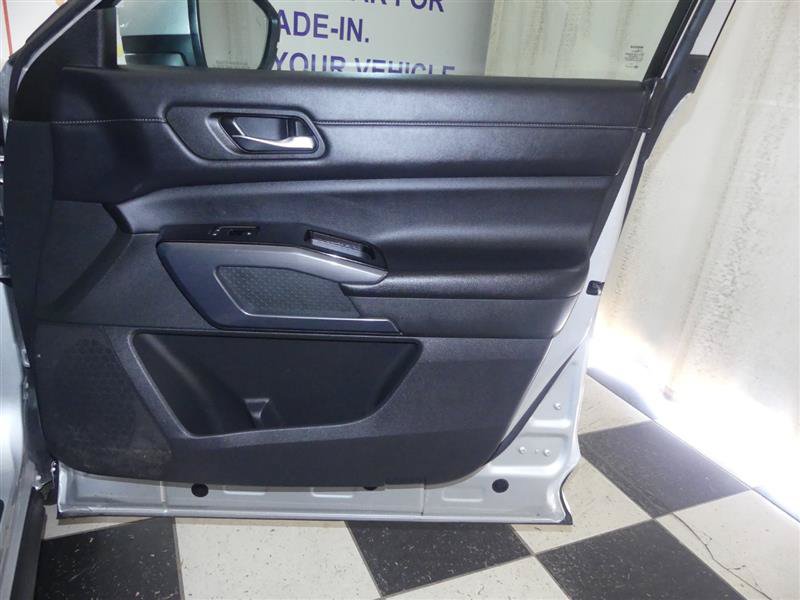Used 2023 Nissan Pathfinder SL w/ SL Premium Package AWD/4WD image 28