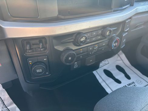 Used 2024 Ford F350 XLT image 32