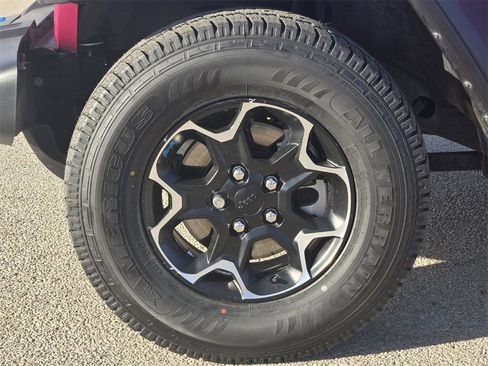 Used 2022 Jeep Wrangler Unlimited Rubicon 4xe image 12