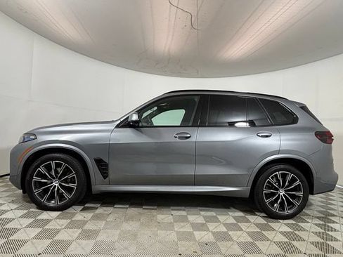 Used 2024 BMW X5 xDrive40i w/ M Sport Package AWD/4WD image 4