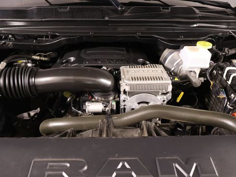 Used 2024 RAM 1500 Limited AWD/4WD image 21