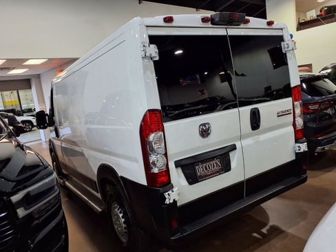 Used 2025 RAM ProMaster 2500 w/ U-Haul Equipment Group FWD image 4