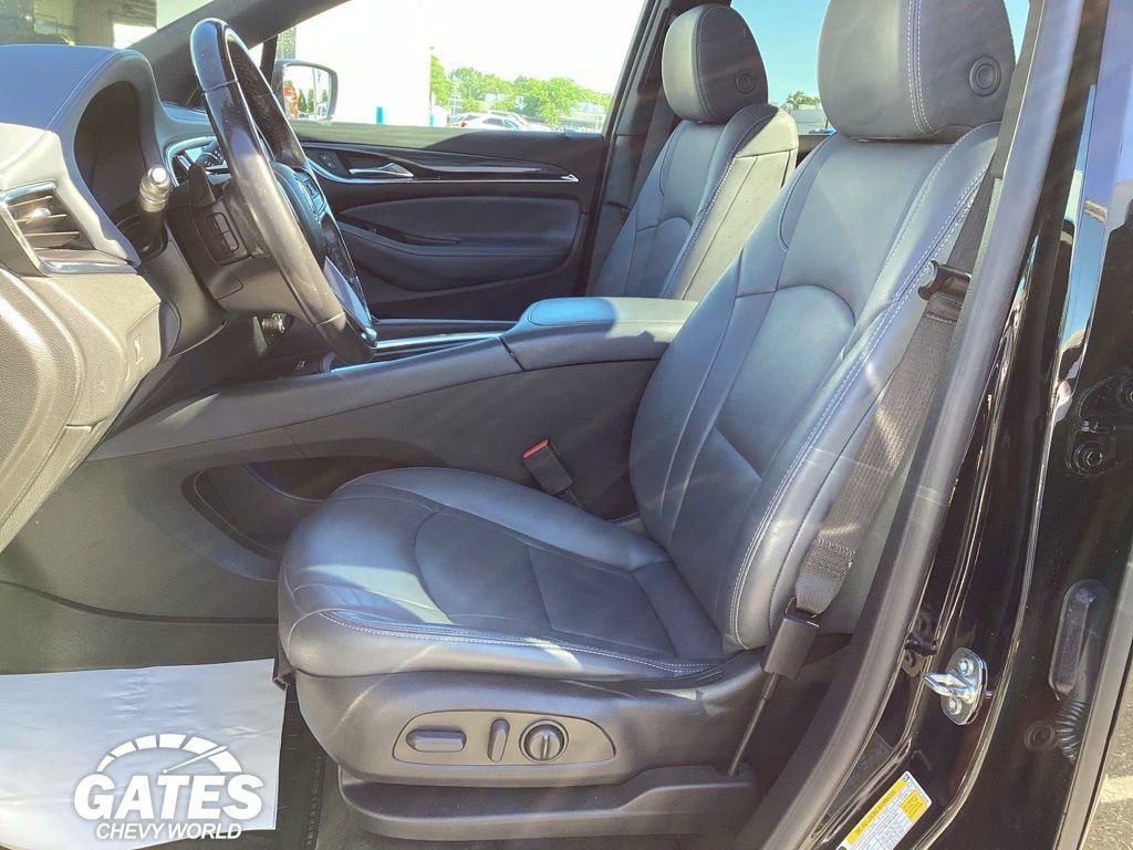 Used 2023 Buick Enclave Essence w/ Experience Buick Package AWD/4WD image 14