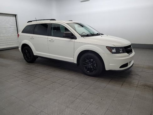 Used 2020 Dodge Journey SE w/ SE Popular Equipment Group FWD image 11