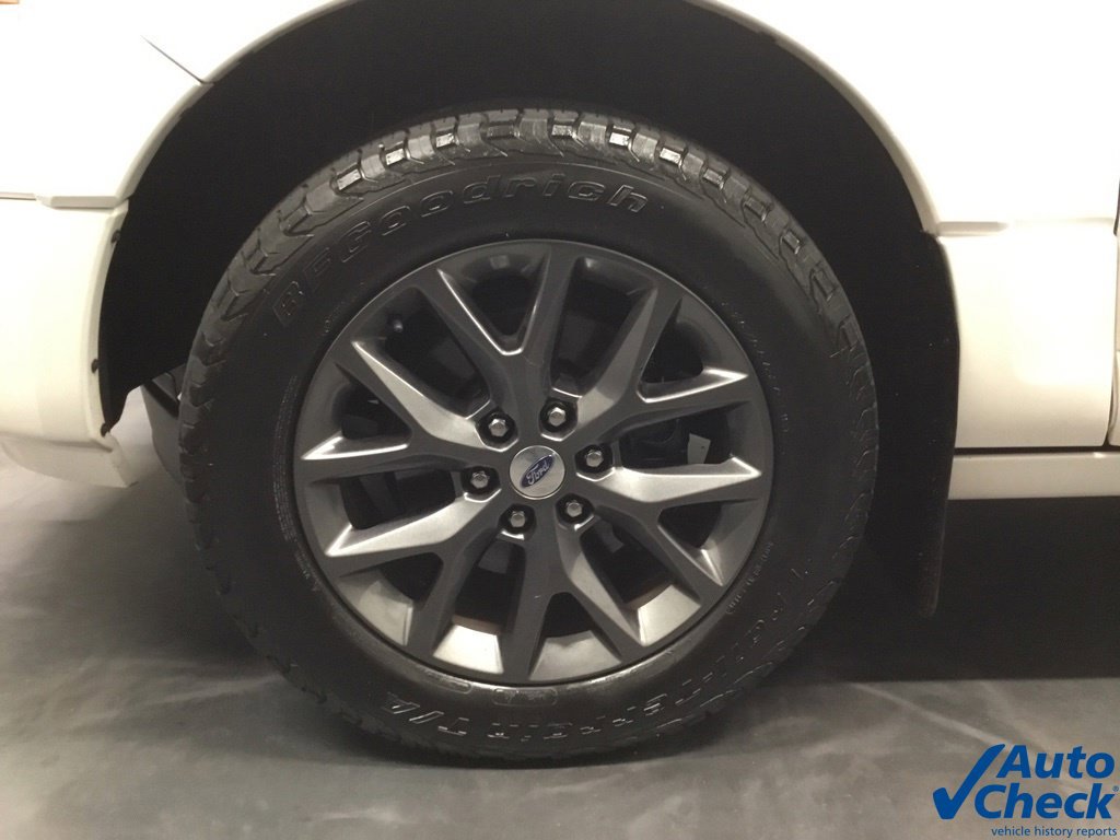 Used 2017 Ford Expedition Limited w/ Equipment Group 301A AWD/4WD image 20