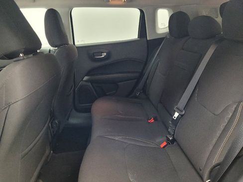 Used 2018 Jeep Compass Sport AWD/4WD image 18
