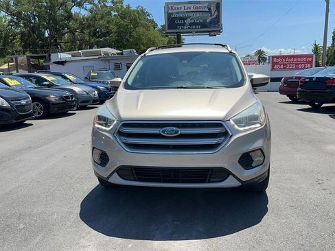 Used 2017 Ford Escape Titanium w/ Equipment Group 301A FWD image 5