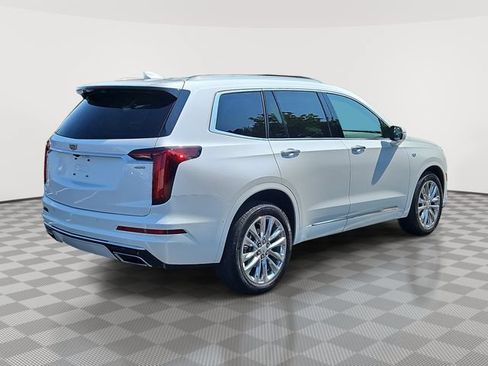 Certified 2023 Cadillac XT6 Premium Luxury w/ Technology Package AWD/4WD image 6