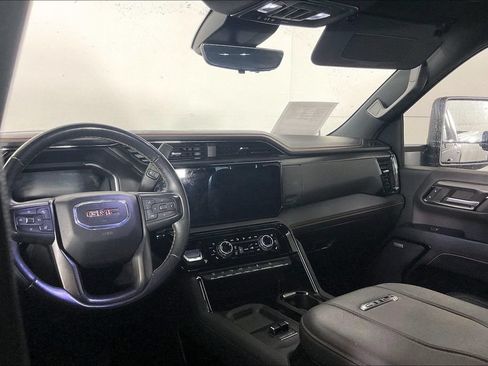 Certified 2024 GMC Sierra 3500 AT4 w/ AT4 Premium Plus Package AWD/4WD image 3