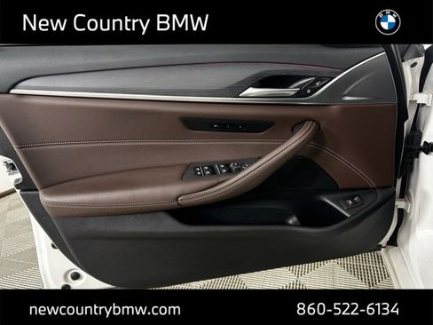 Used 2022 BMW 530i xDrive 530i xDrive w/ M Sport Package image 13