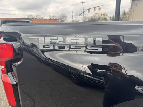 Used 2025 Chevrolet Silverado 2500 LTZ w/ Trail Boss Package AWD/4WD image 4