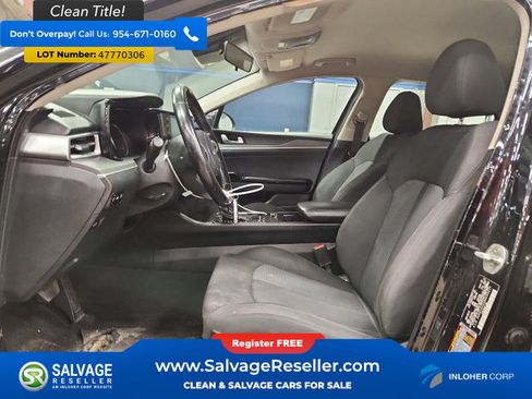 Used 2022 Kia K5 LXS AWD/4WD image 9