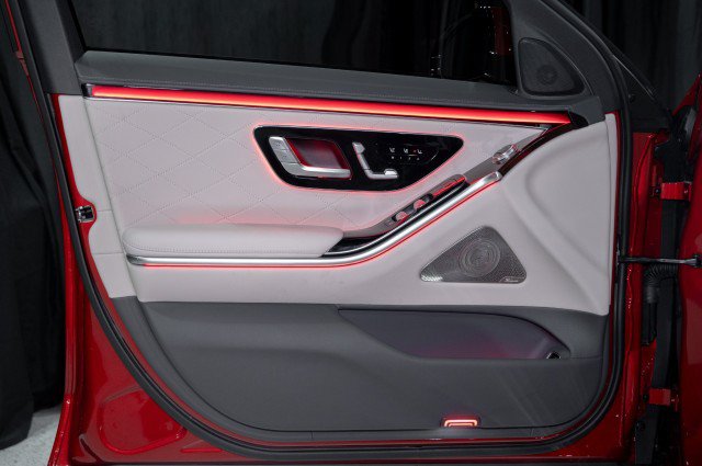 Certified 2026 Mercedes-Benz S 580 4MATIC Sedan image 10