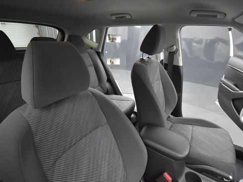 Used 2024 Kia Seltos LX AWD/4WD image 17