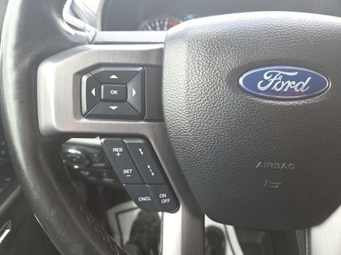 Used 2020 Ford Expedition Platinum image 19