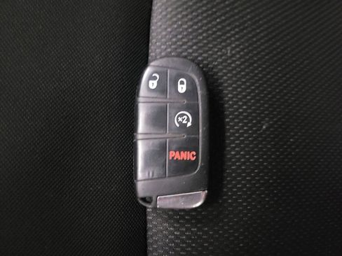 Used 2020 Jeep Renegade Sport image 32