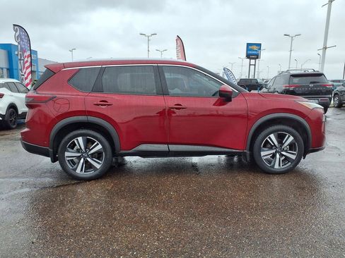 Used 2024 Nissan Rogue SL w/ SL Premium Package FWD image 9