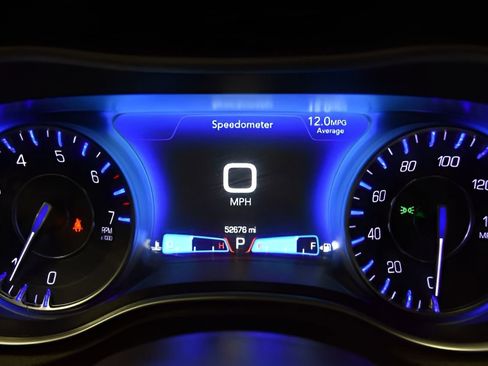 Used 2023 Chrysler 300 Touring w/ Sport Appearance Package image 13