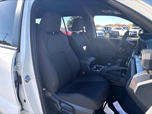 Used 2026 Toyota 4Runner SR5 AWD/4WD image 29